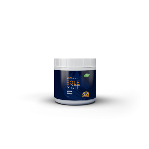pasta-dla-wrażliwych-kopyt-cavalor-solemate-1,6kg.png