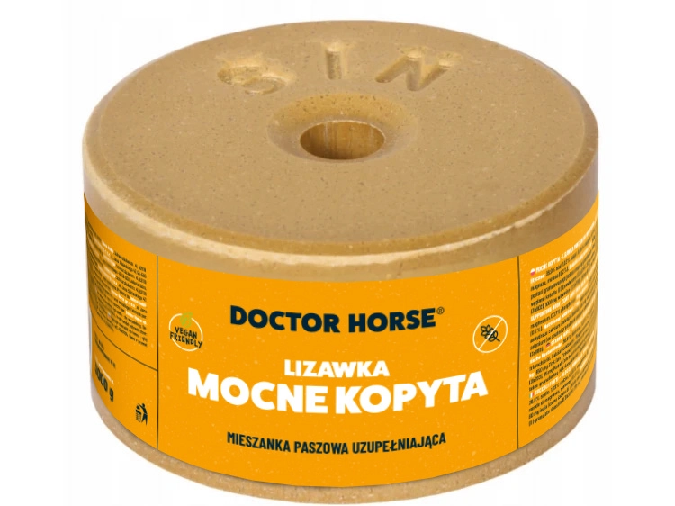 pol_pm_Mocne-Kopyta-lizawka-mineralna-dla-koni-na-kopyta-siersc-i-skore-3kg-203_1.webp