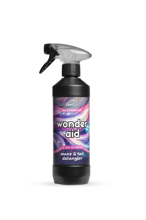 WonderAid_pink_detangler_PNG.png